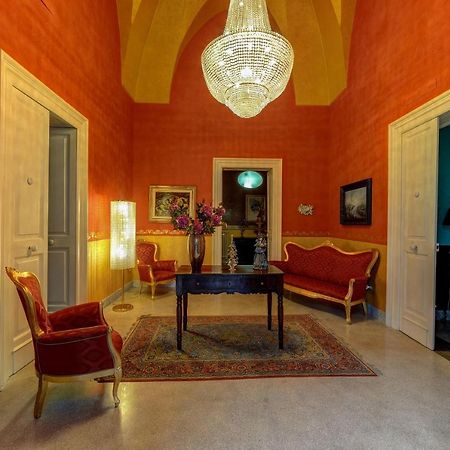 La Dimora Delle Rondini Bed and Breakfast Galatina Buitenkant foto